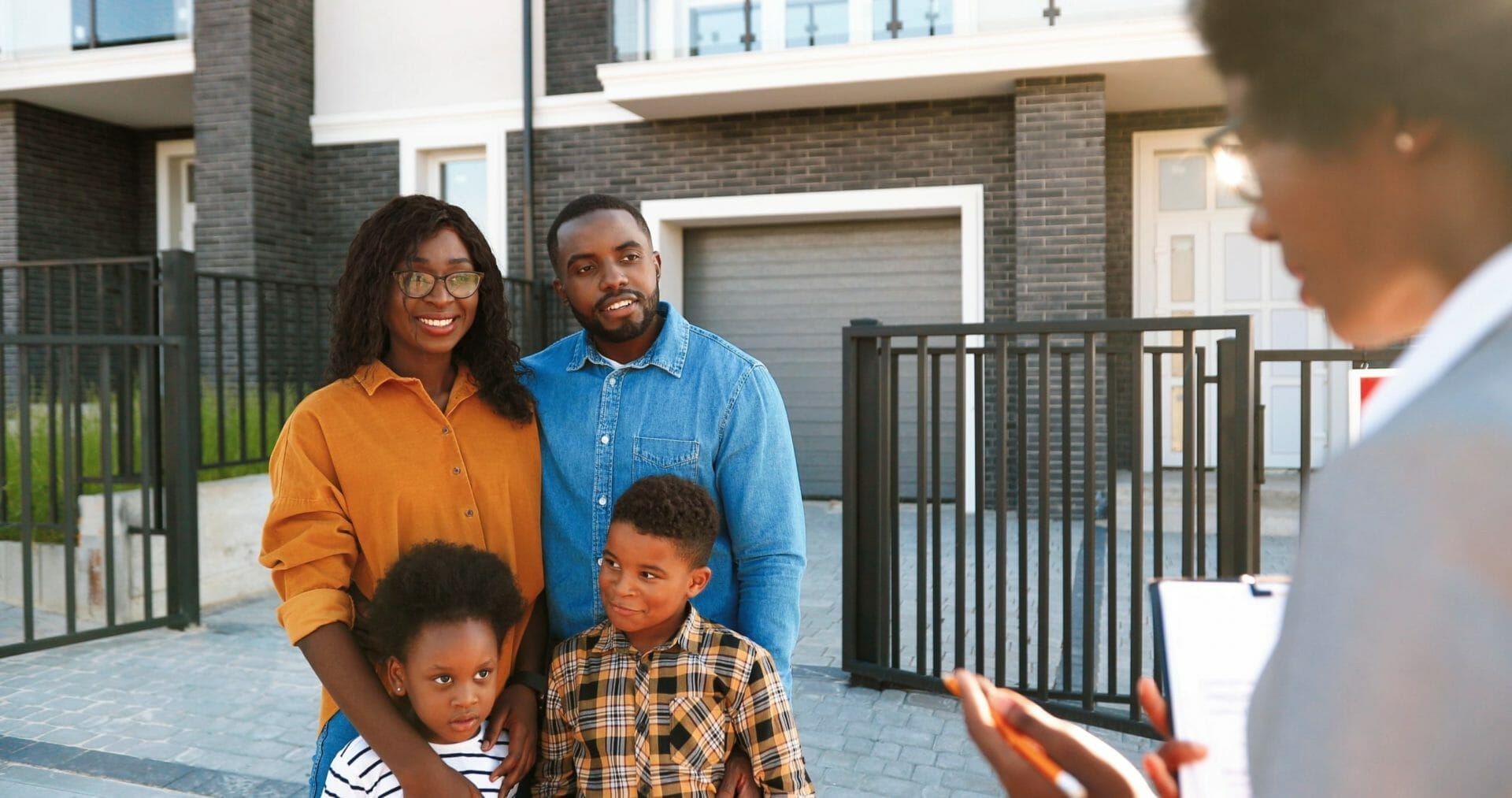 Family prepares to look at possible new home.